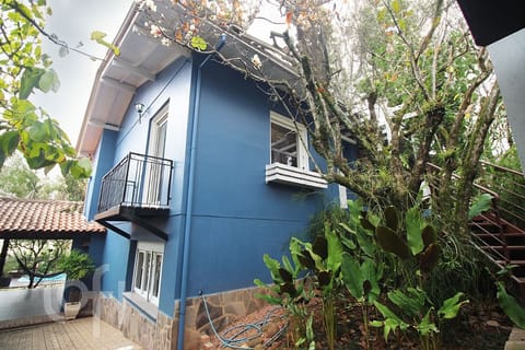 Image 39 - 253744